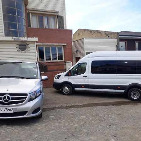 Hostal Oro Fueguino Punta Arenas Ngoại thất bức ảnh