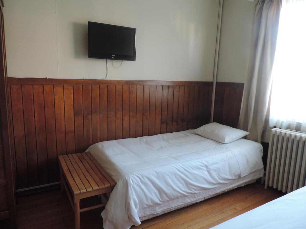 Hostal Oro Fueguino Punta Arenas Ngoại thất bức ảnh