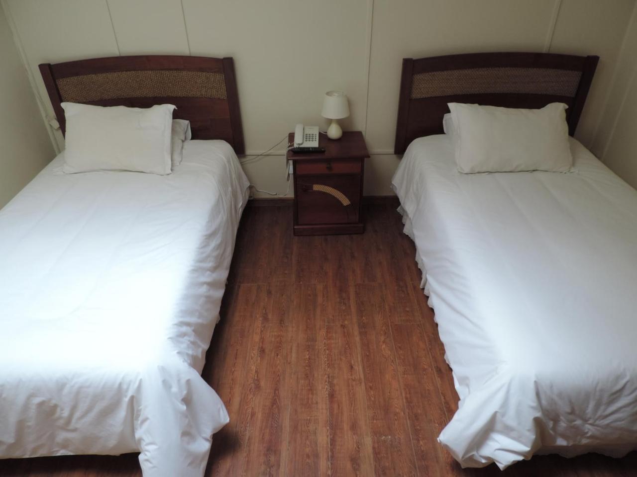 Hostal Oro Fueguino Punta Arenas Ngoại thất bức ảnh